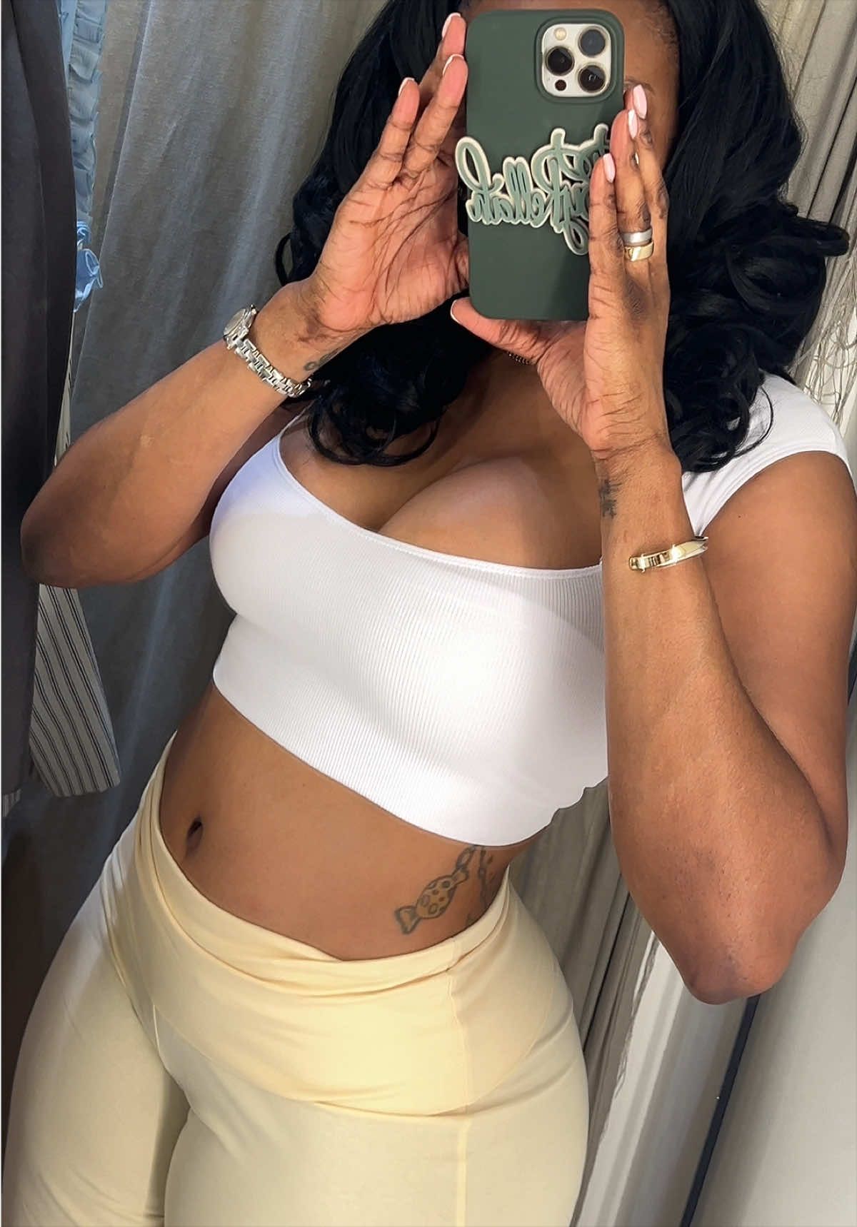 @Itsrellahg