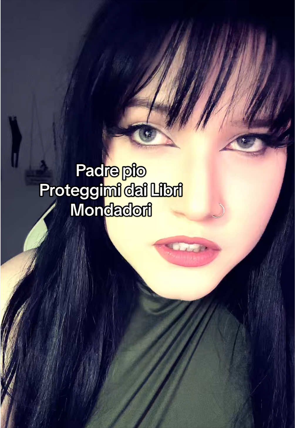 @BLOODISSIA
