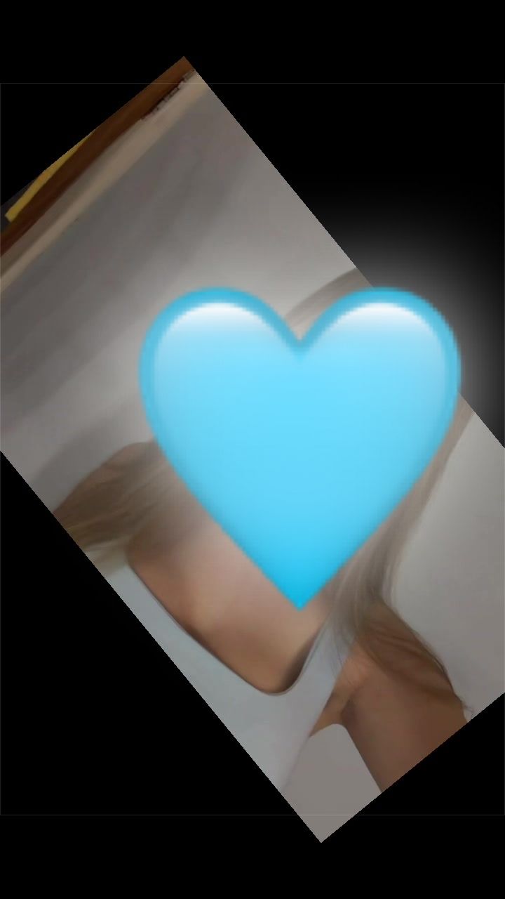 @๐๐๐ข๐ญ๐ฅ๐ฒ๐ง๐ง ๐ซถ๐ผ♥๏ธ