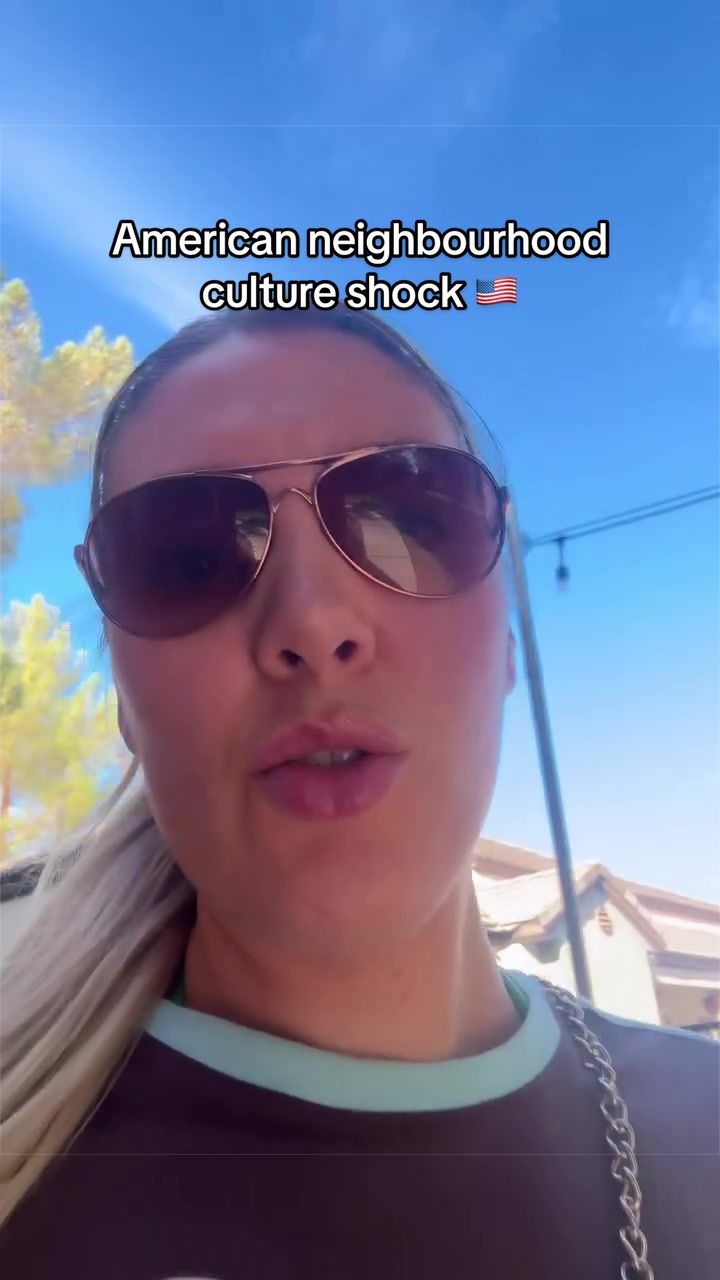 @HollyInVegas 🇬🇧🇺🇸
