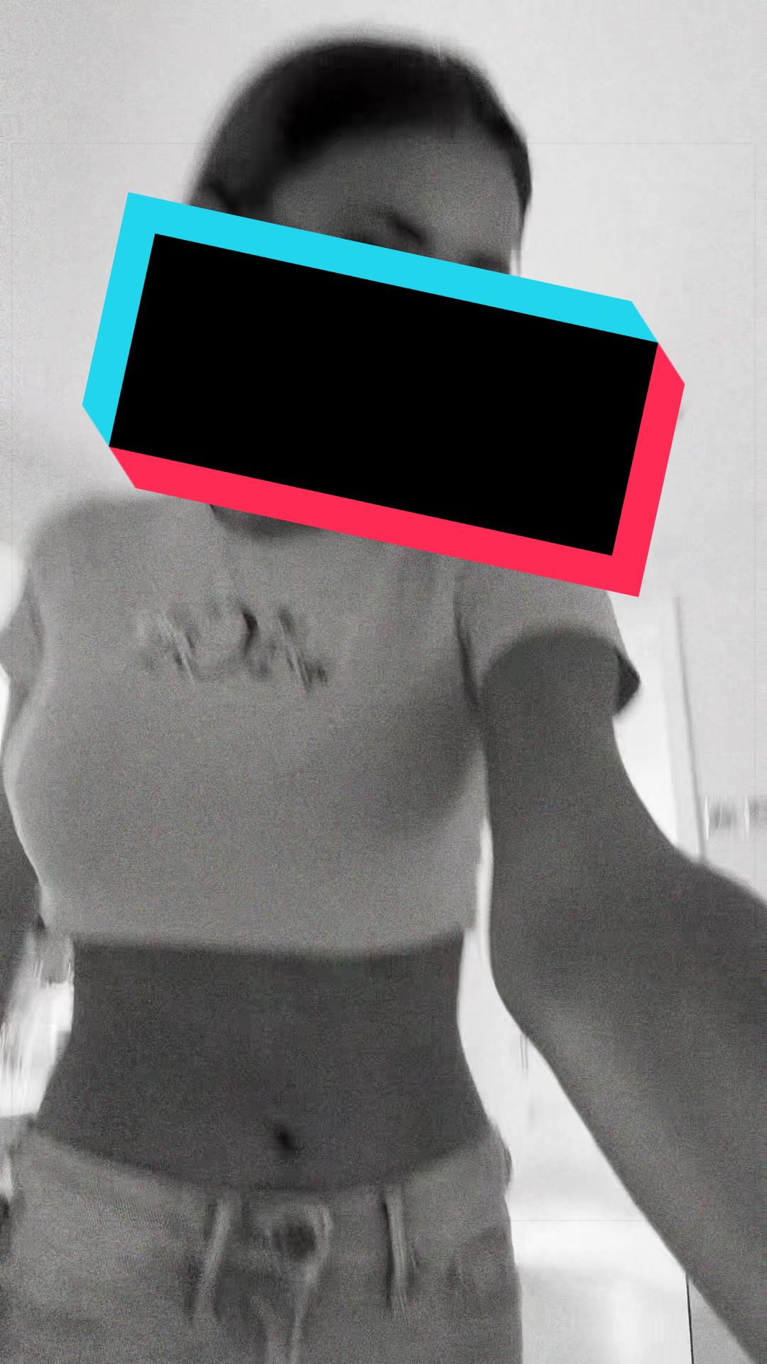 @𝐓🫧