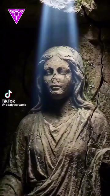 @Cr&oacute;nicas Transexuales 🕷