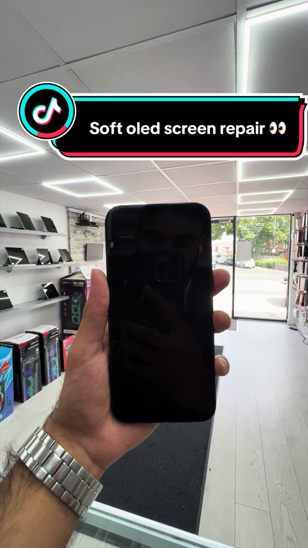 @Phones+Tech
