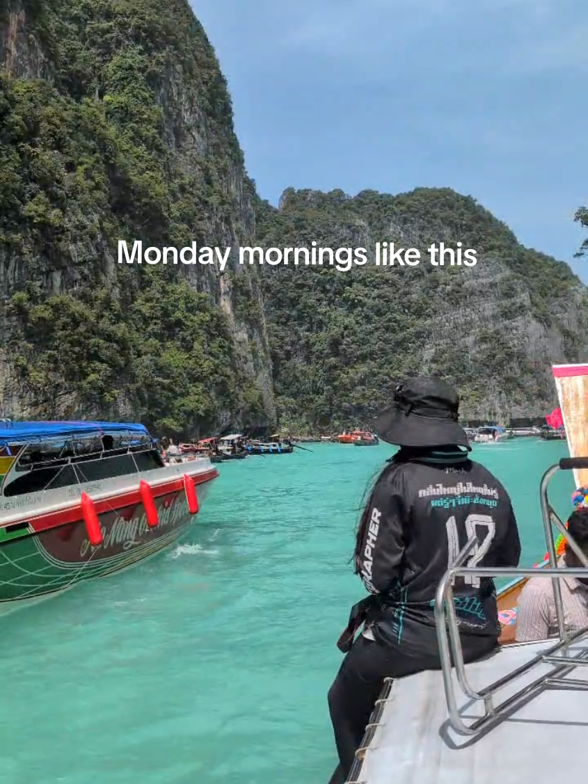 @Yas | Travel With Me