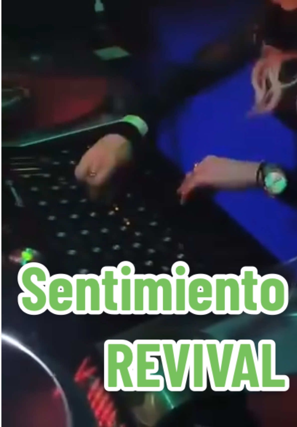 @Emmica🖤 DjDeLuccîa