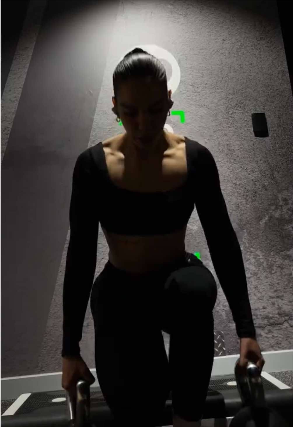 @curvedbydi