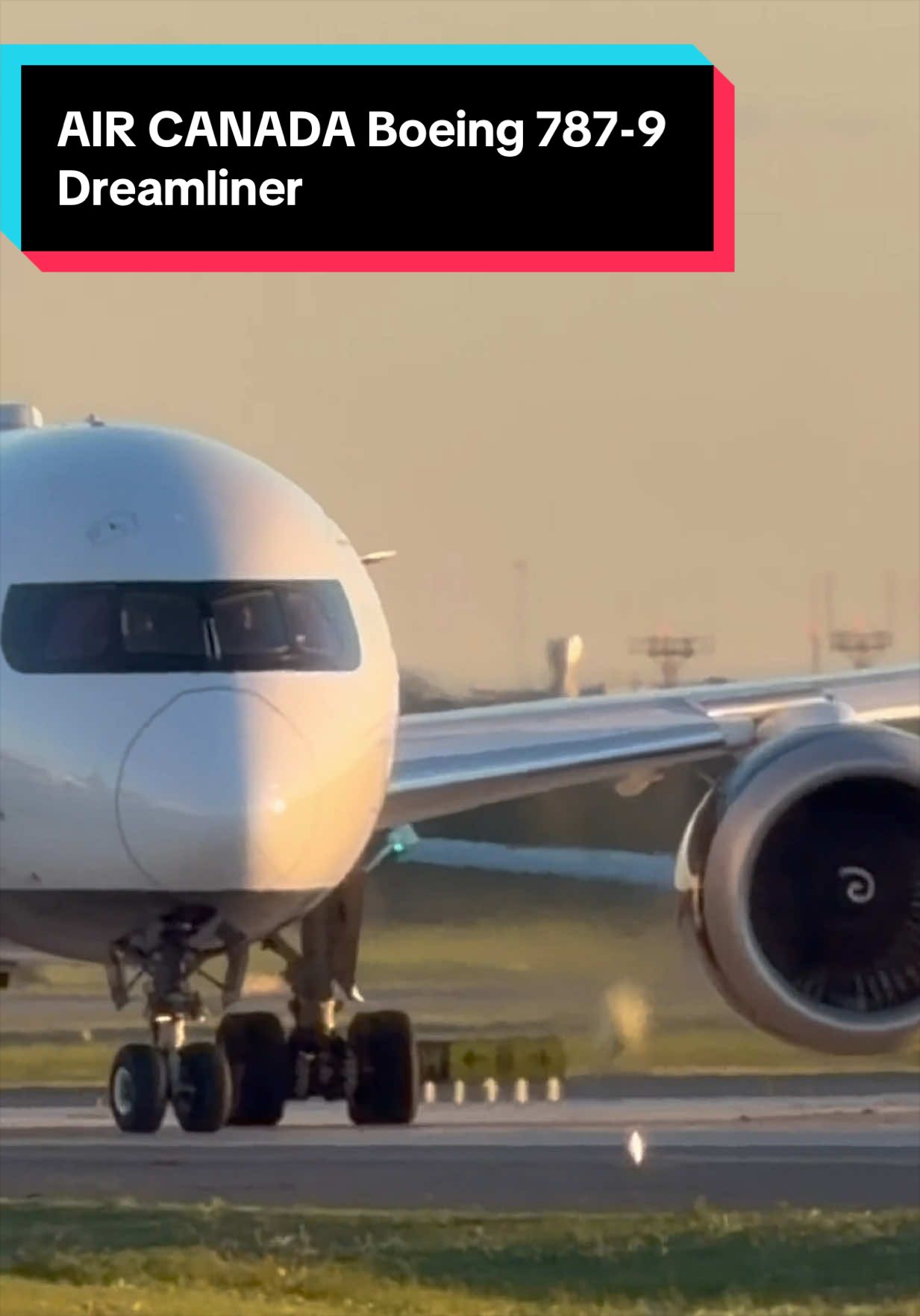 @AVIATION_YYZ_SPOTTER
