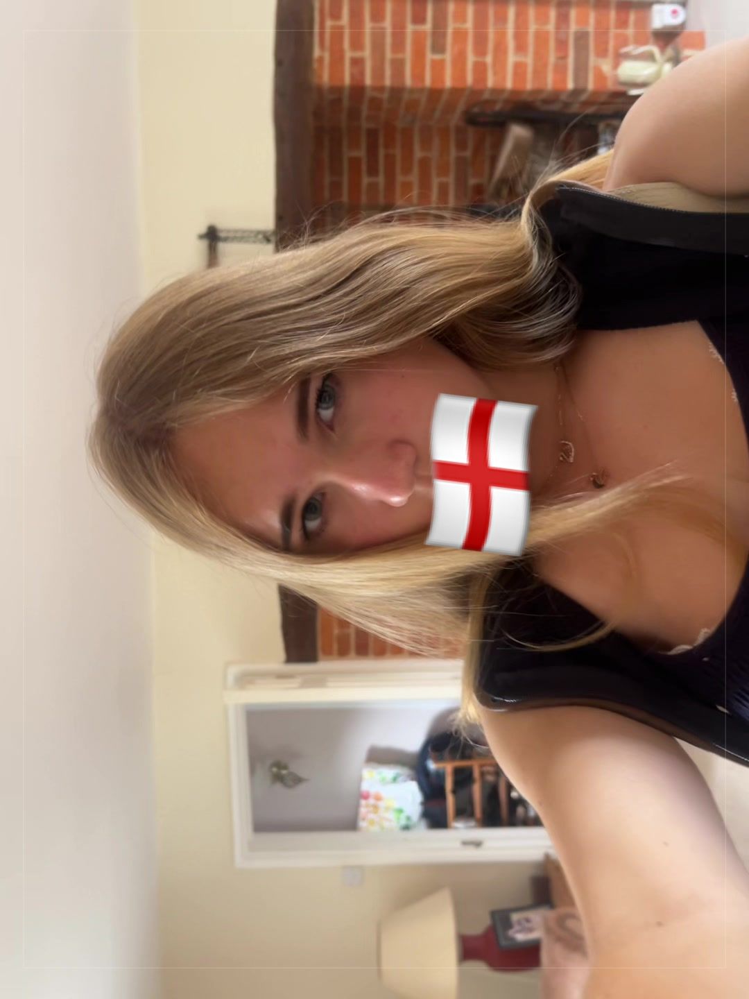 @🥂🐎🏴