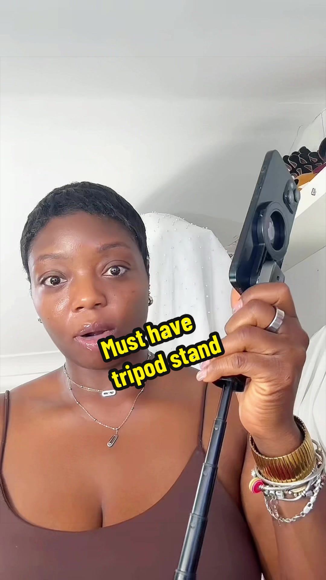 @findsbyabisolaken
