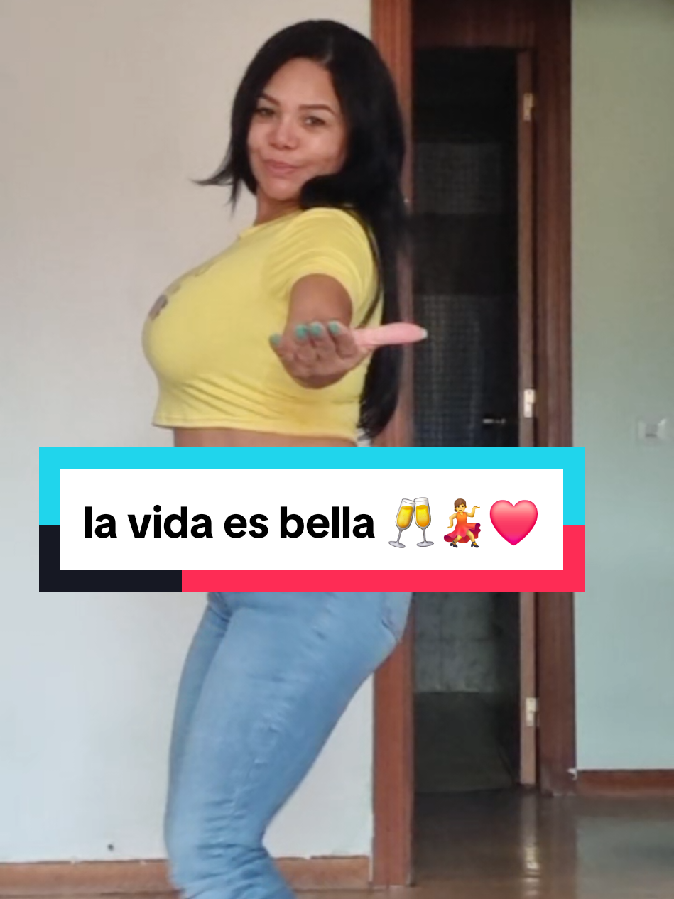 @LAVIDAESBELLA 🥂💃