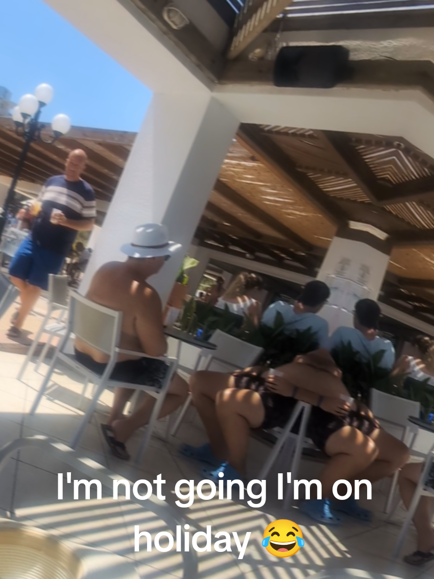 @Claire Szczesny