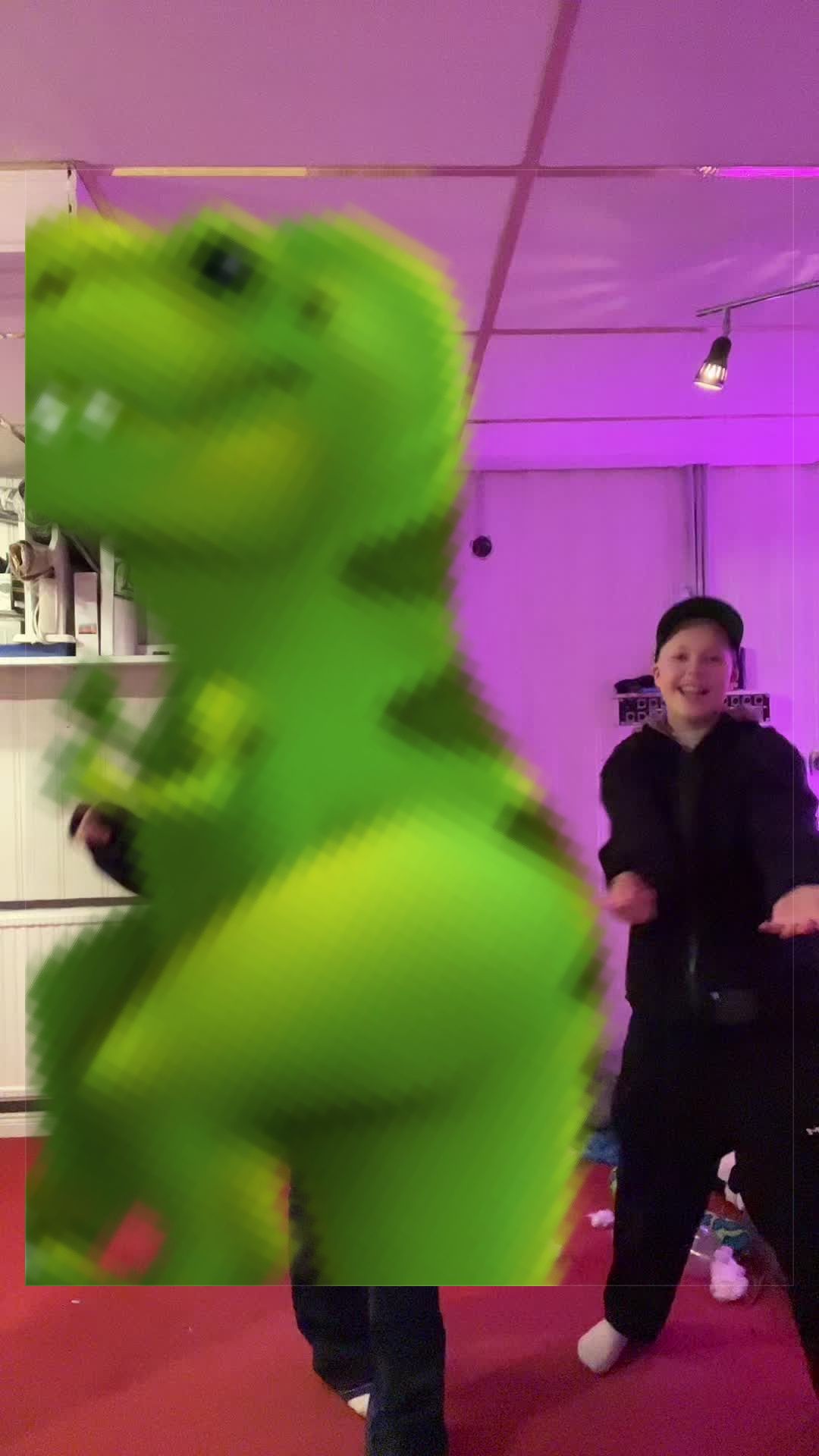 @Freja🦖