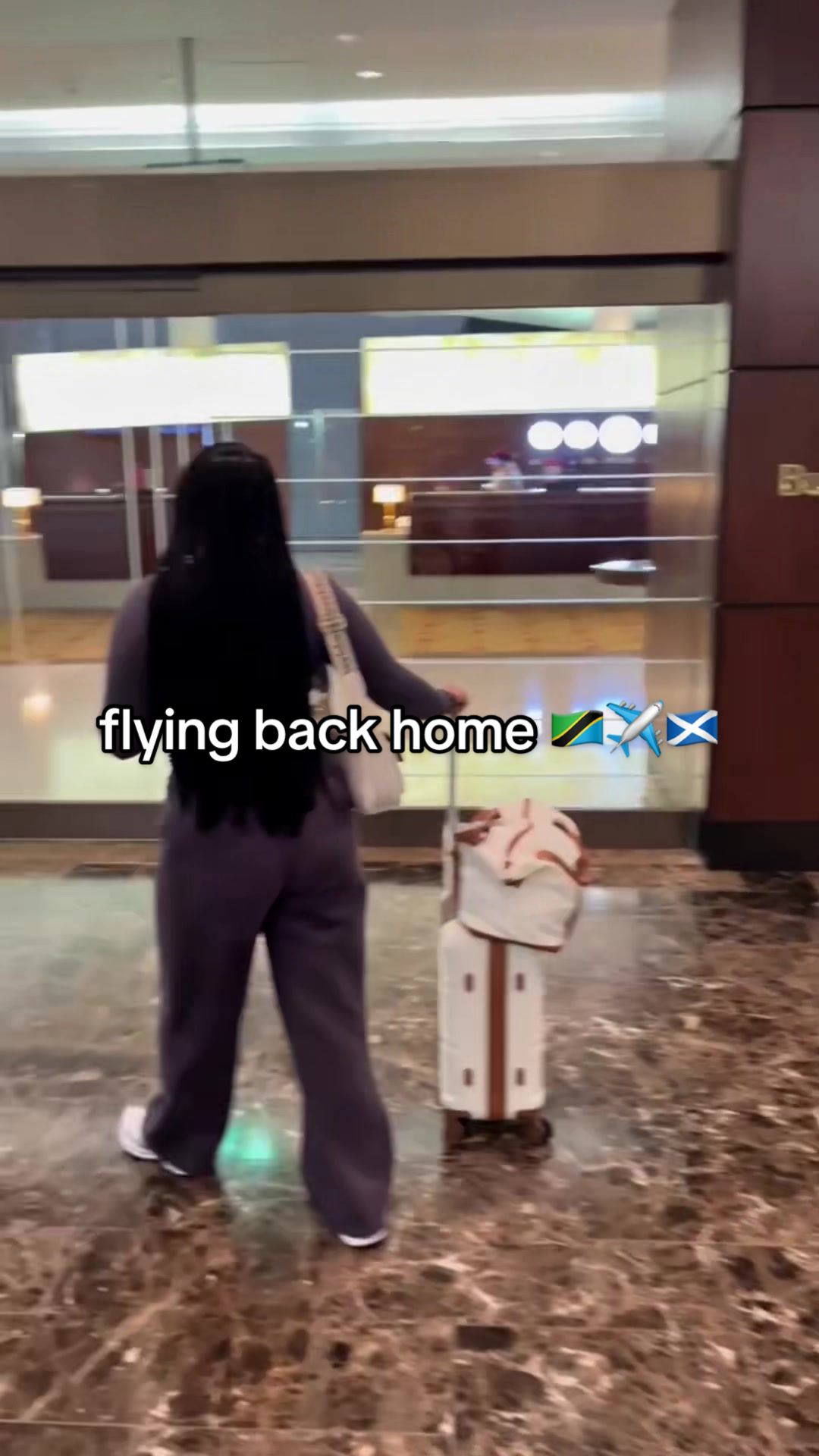 @missuzuri