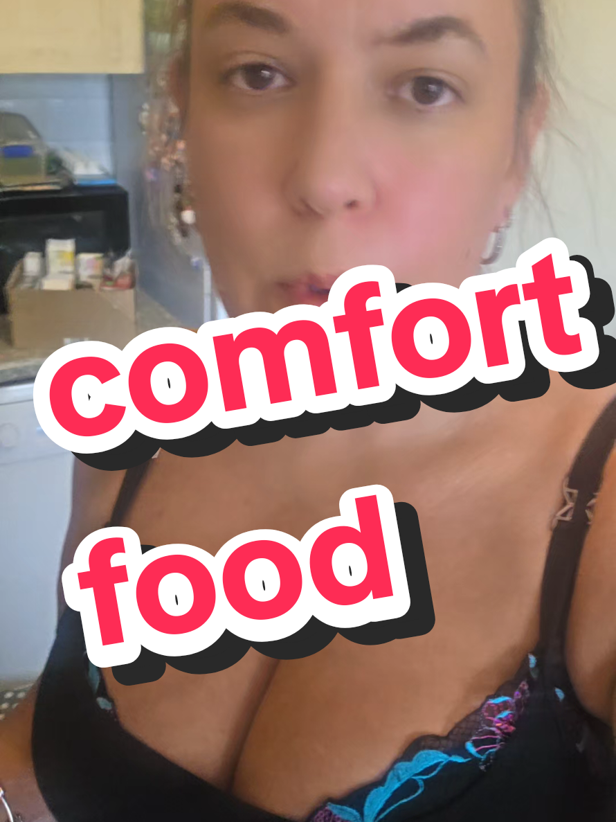 @maisielew09