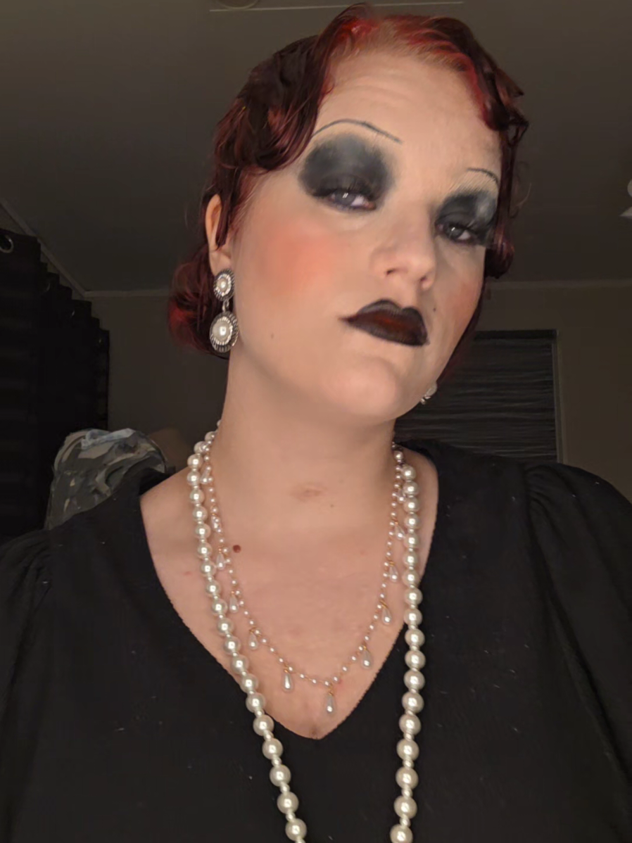 @Creative Makeup By E