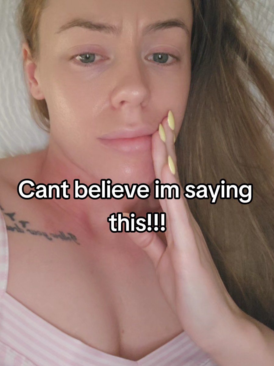 @CharAndHerBag 🤍