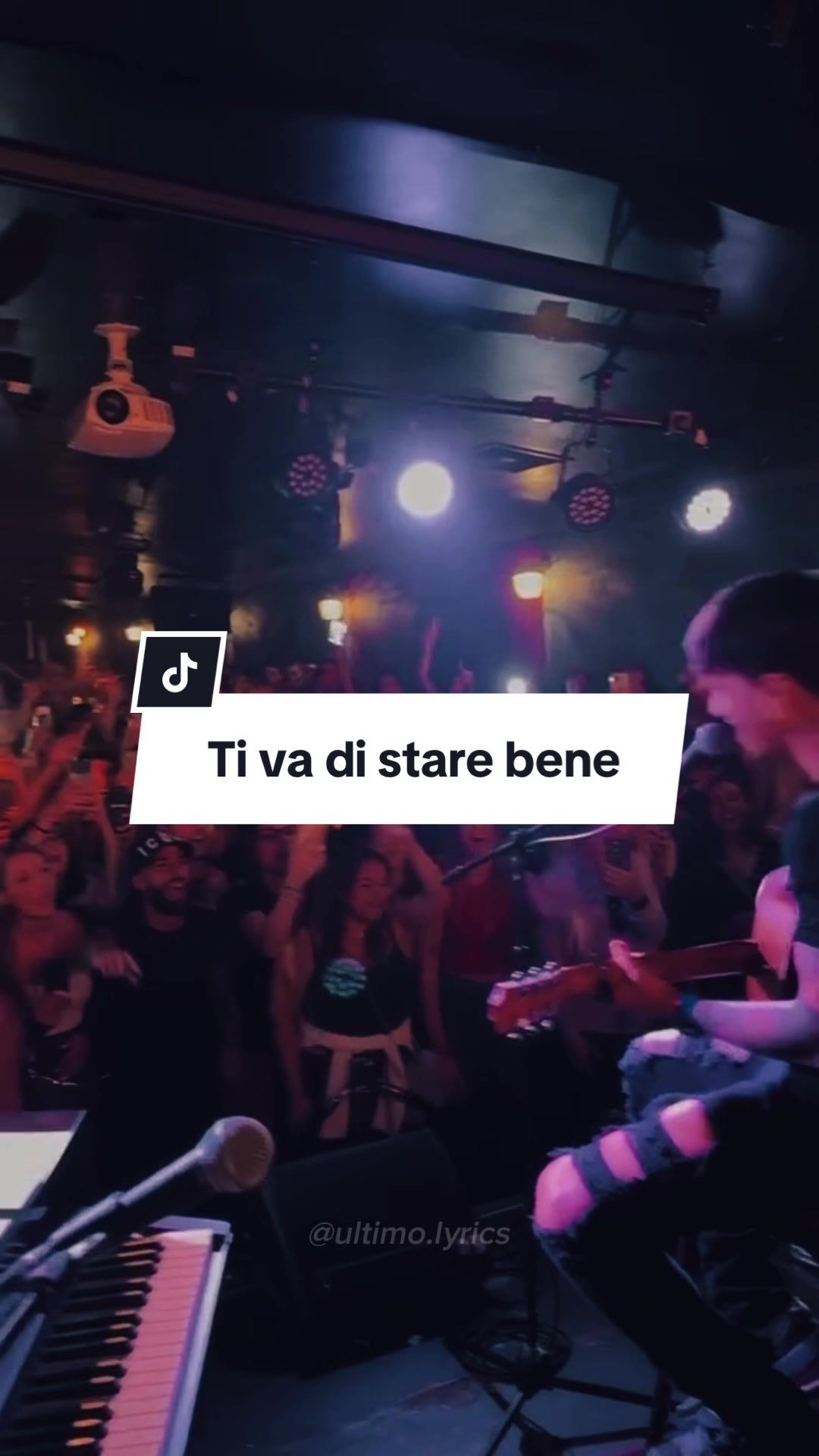 @Ultimo Lyrics 🗝️