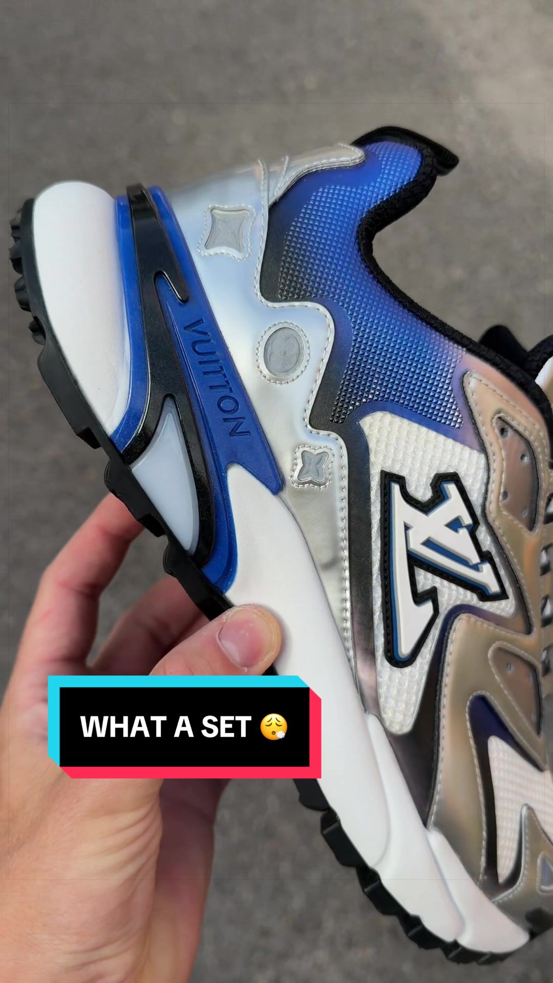 @lovedkicks