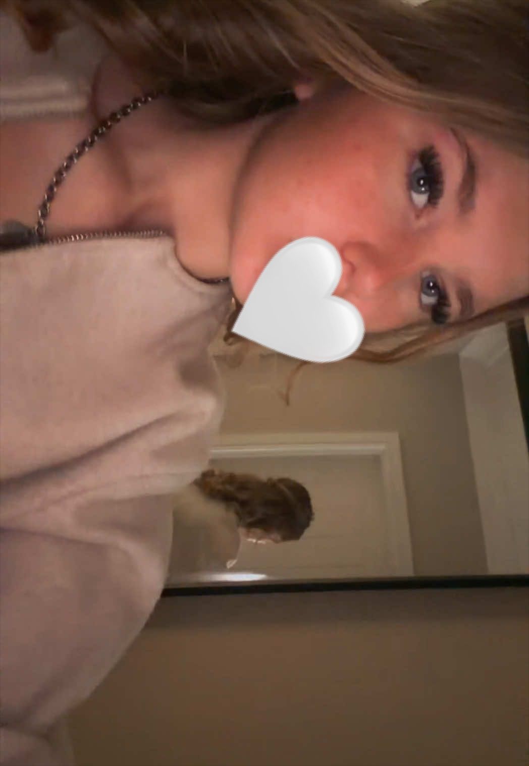 @Ayla x