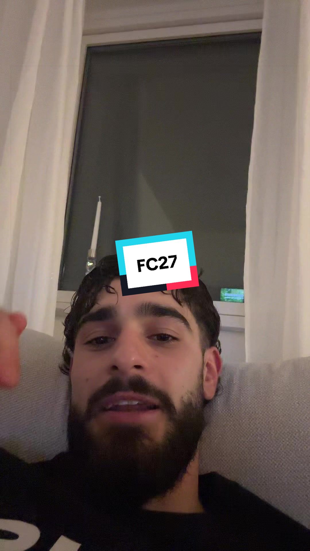 @m0efox
