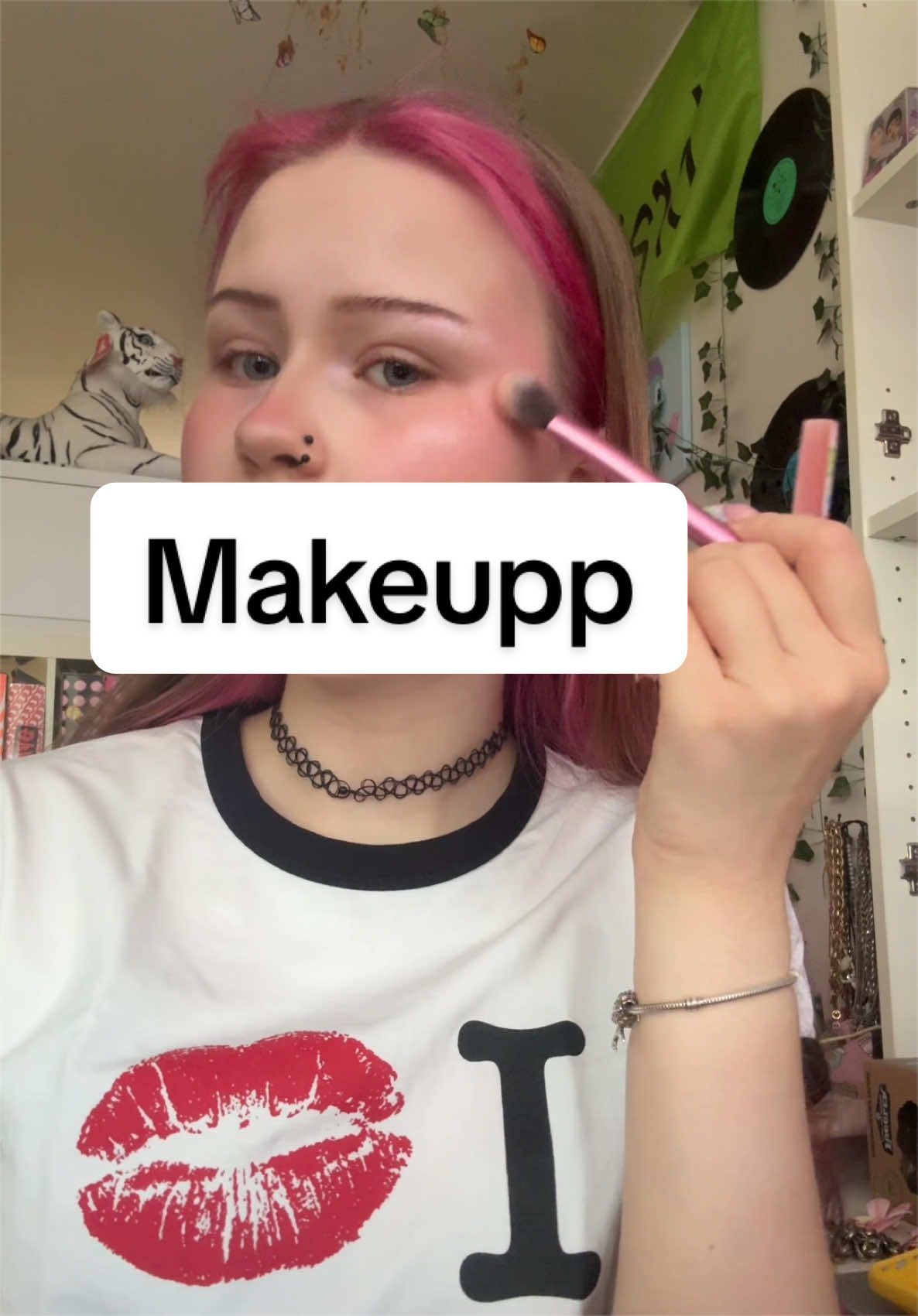 @𝓚🦄