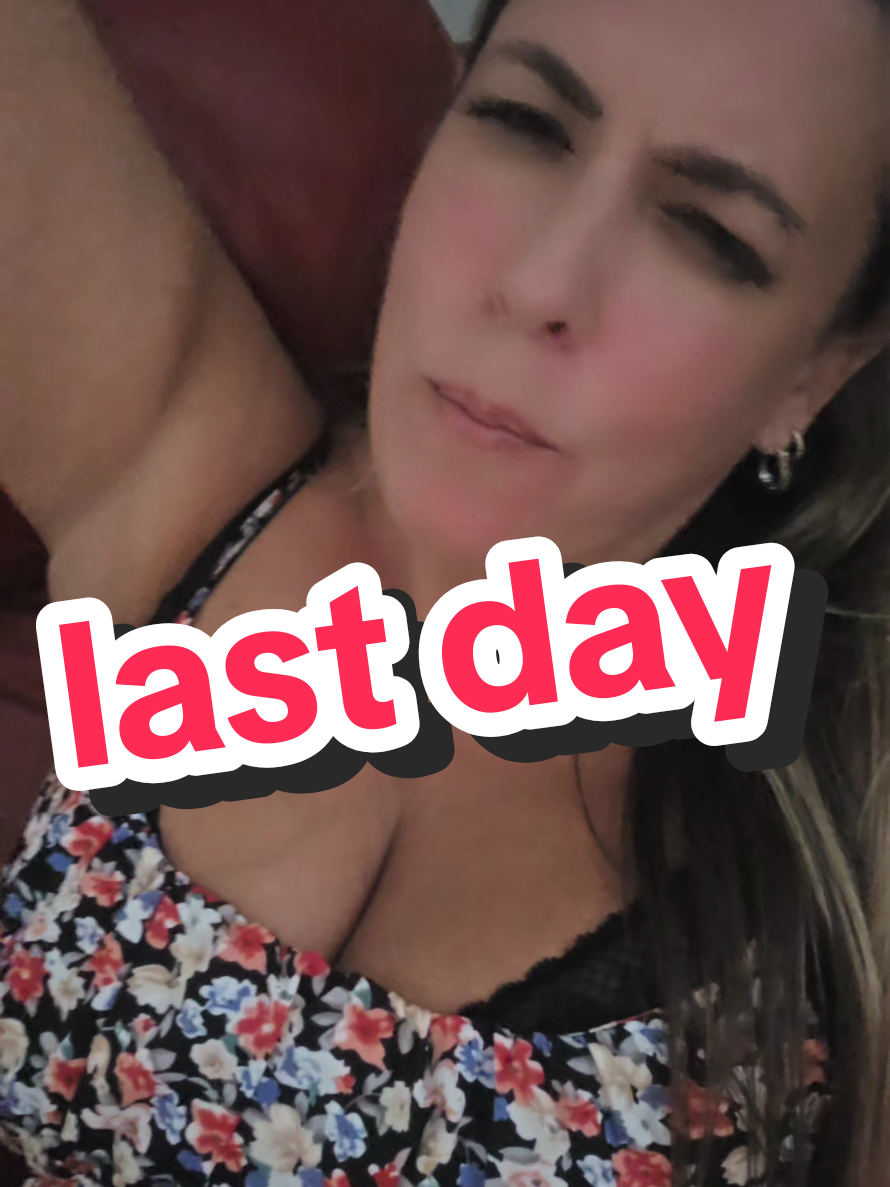 @maisielew09