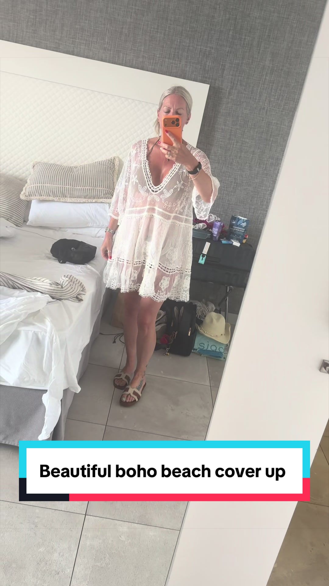 @Zoe Burnie |Over 50+Me 🤍🥂💚