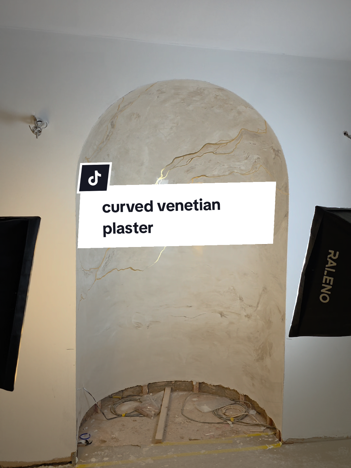 @bello venetian plastering