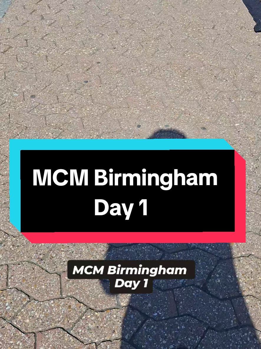 @Megan🇬🇧