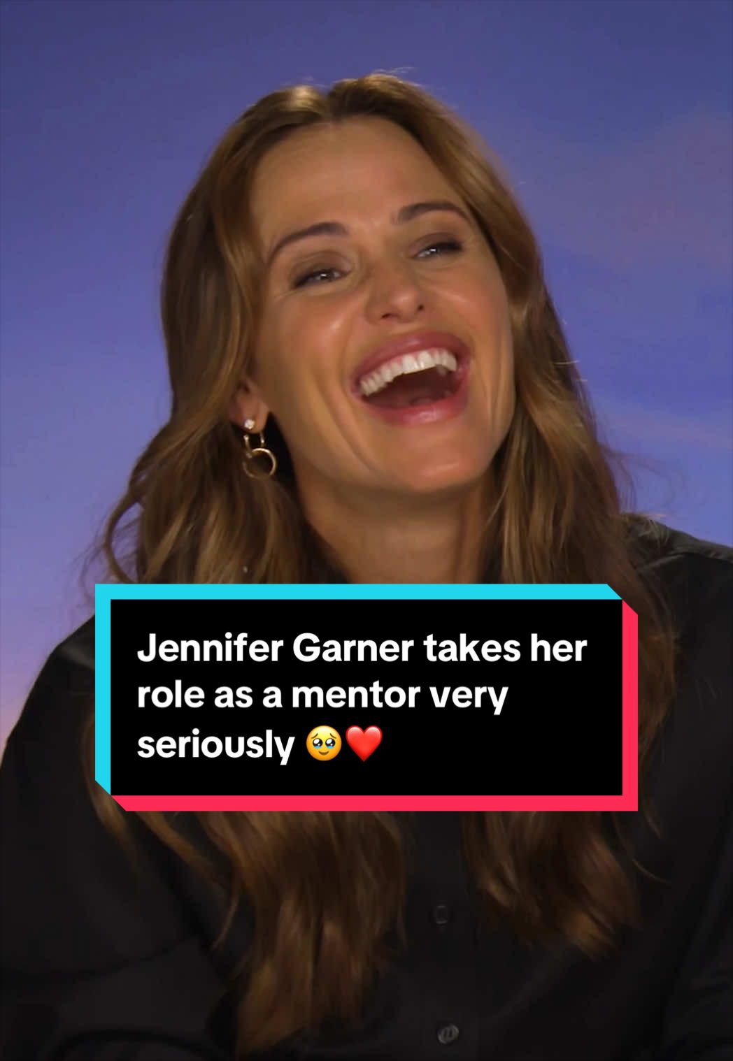 @Liv Marks | Celeb Interviewer