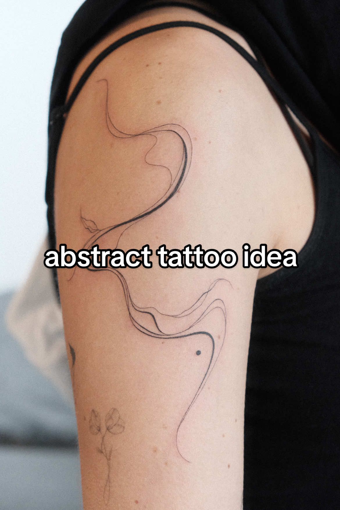 @looka.tattoo