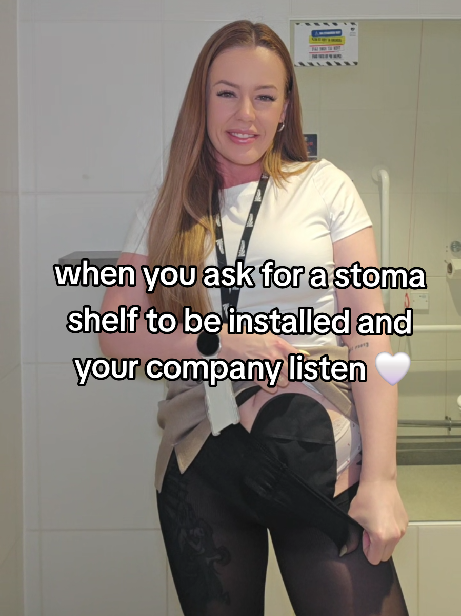 @CharAndHerBag 🤍