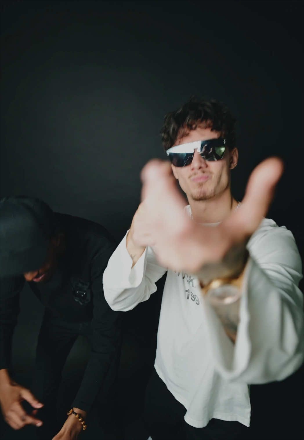 @Greekazo