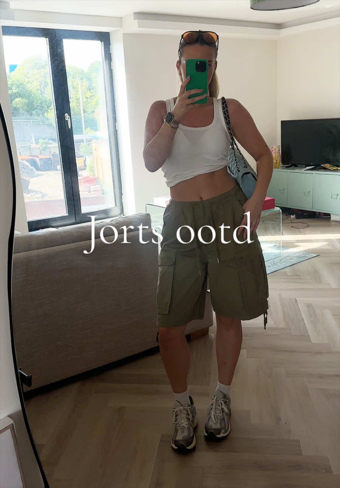 @Oliviaacarterr
