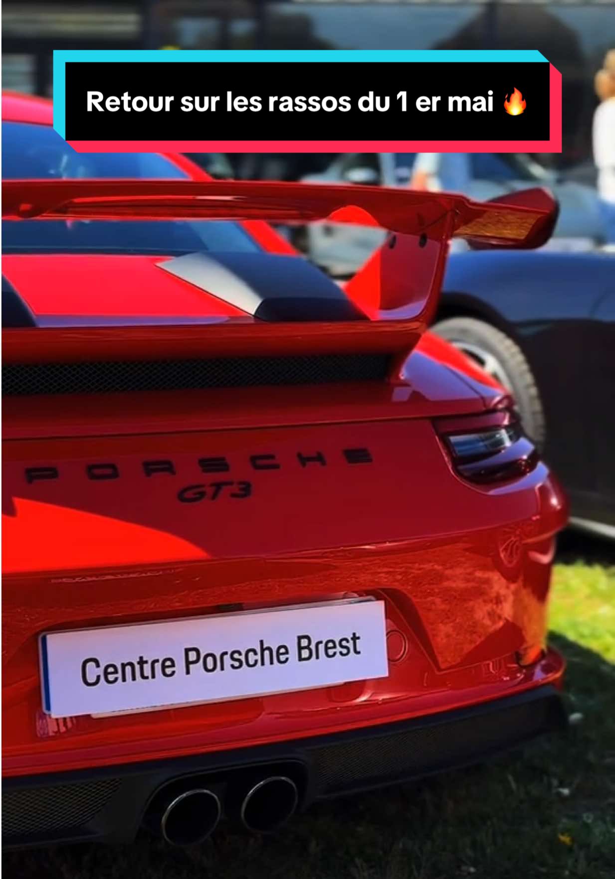 @HôtesseEnPiste