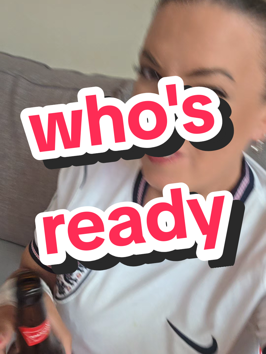 @maisielew09