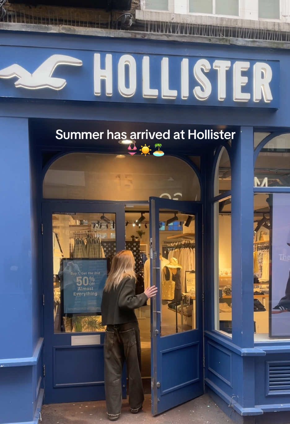 @Hollister Soho
