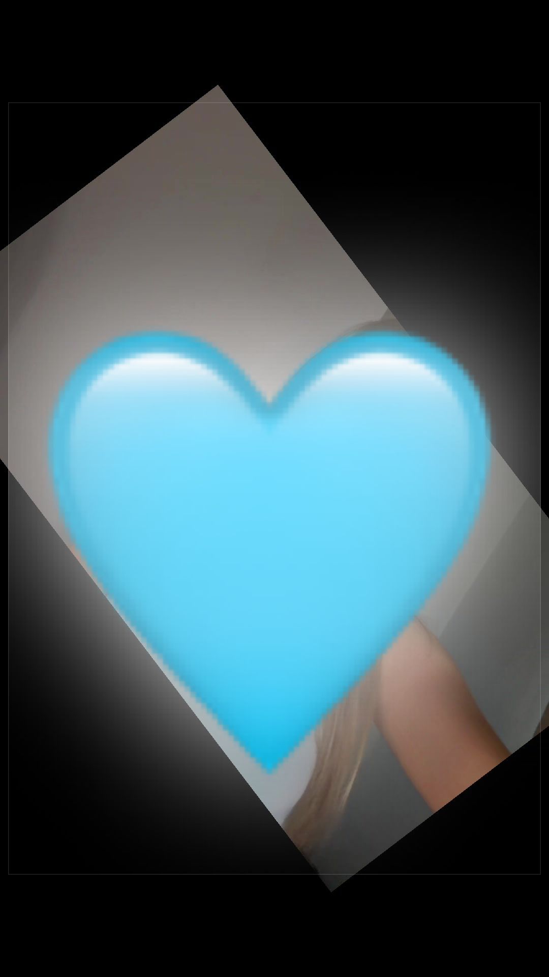 @๐๐๐ข๐ญ๐ฅ๐ฒ๐ง๐ง ๐ซถ๐ผ♥๏ธ