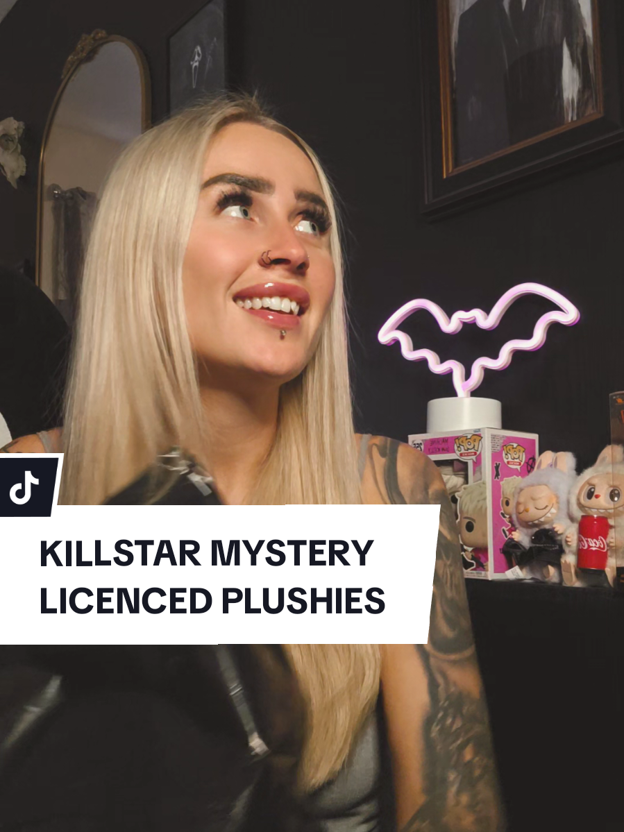 @Simone Plays Sims 🖤🦇