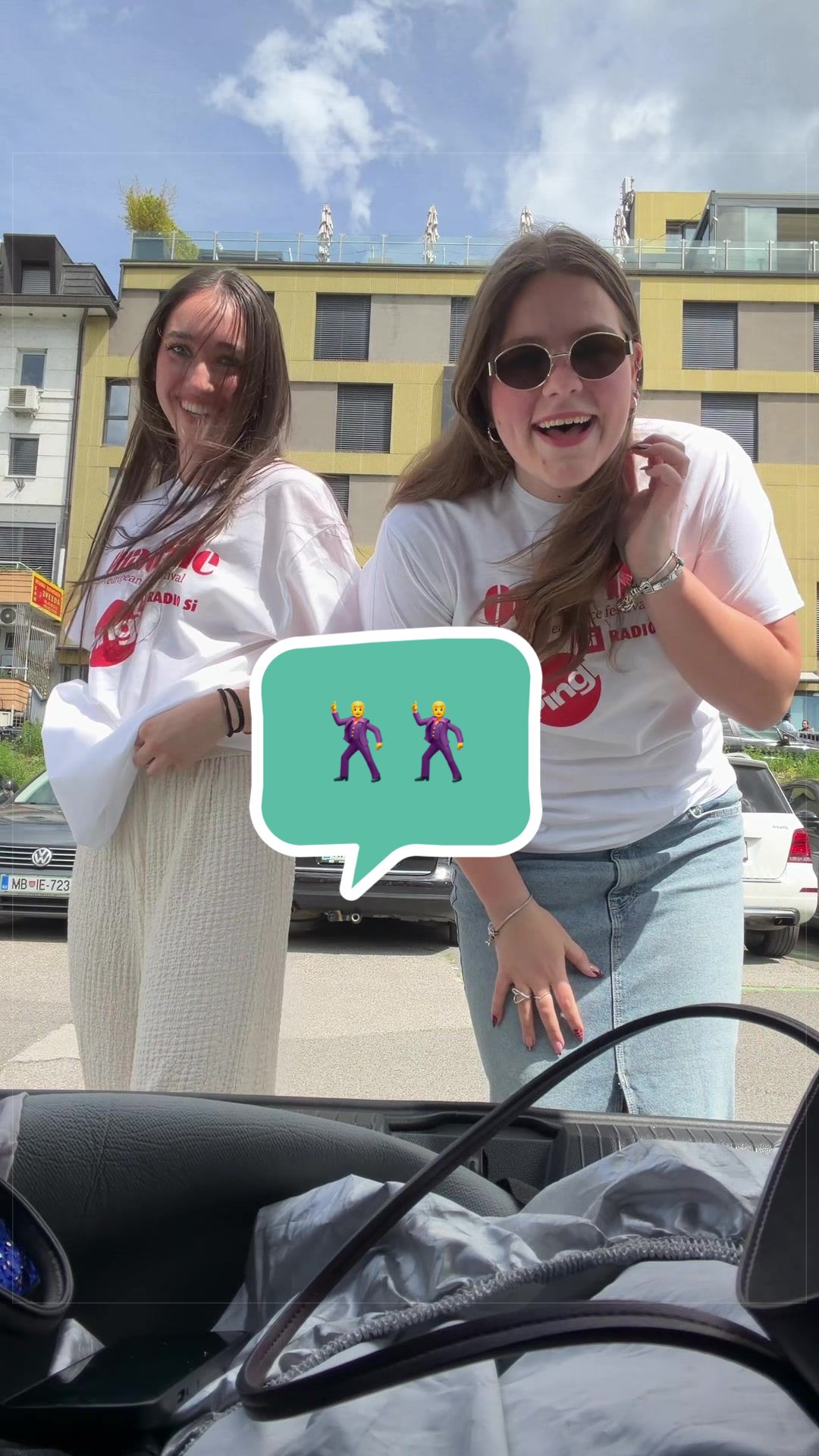 @Sisters Lek&scaron;
