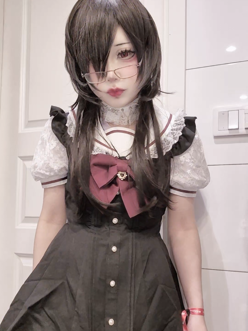 @dolltofu