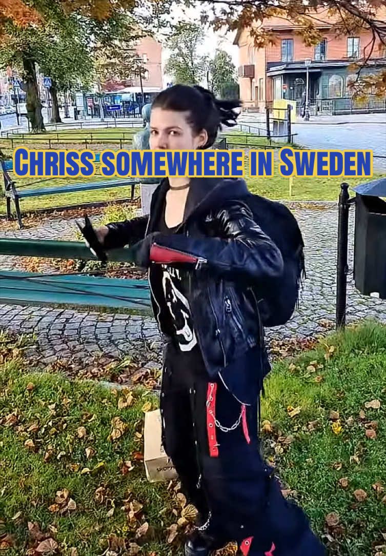 @Chriss