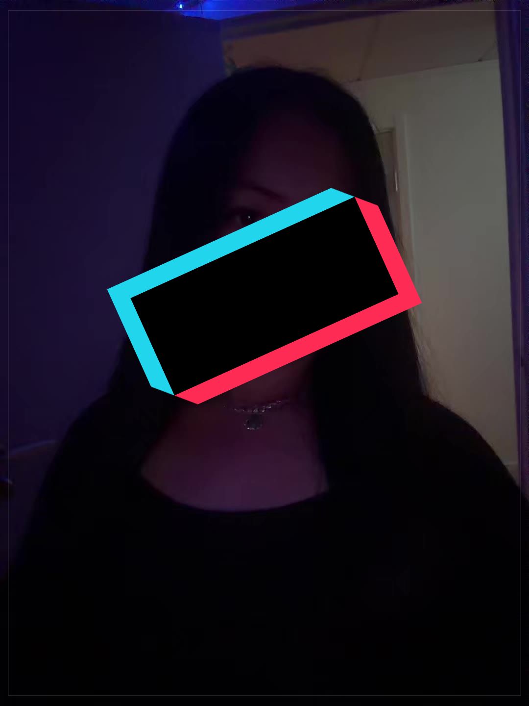 @๐ฝ๐ข๐๐๐.