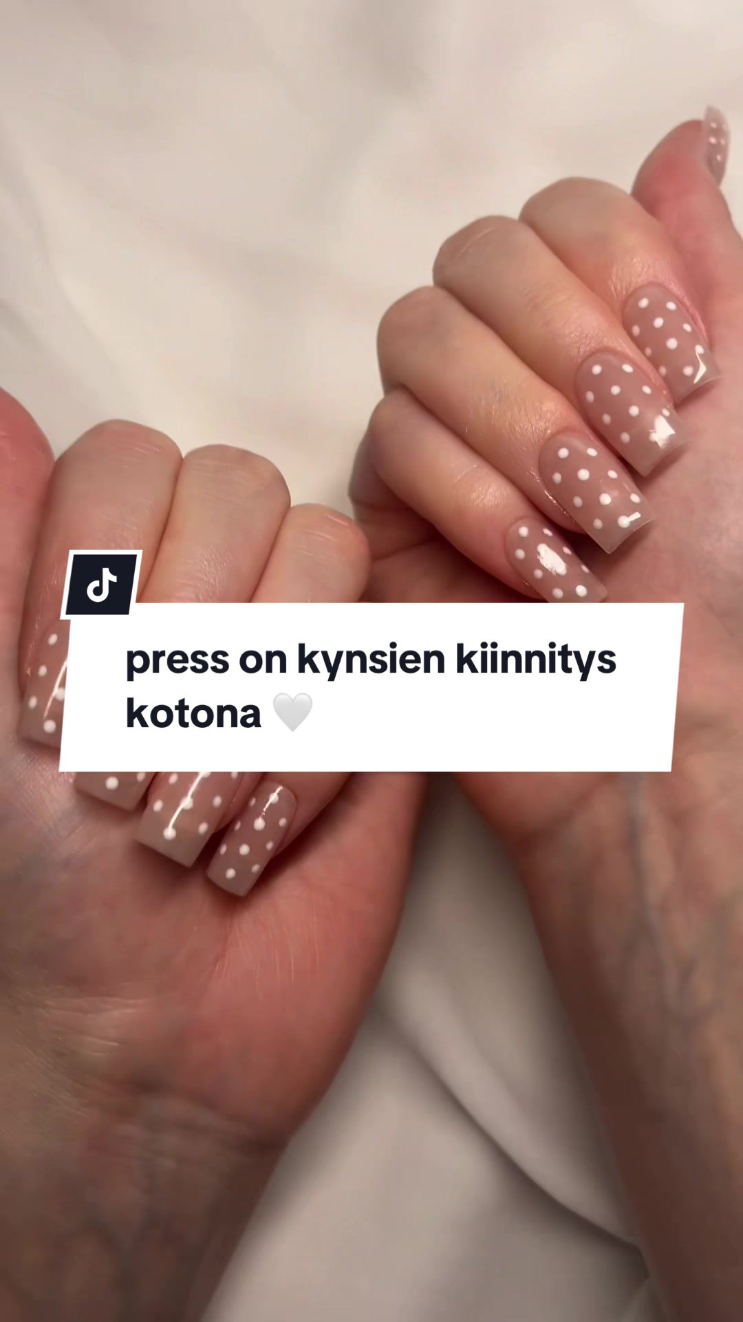 @Skyglow Nails | press on nails