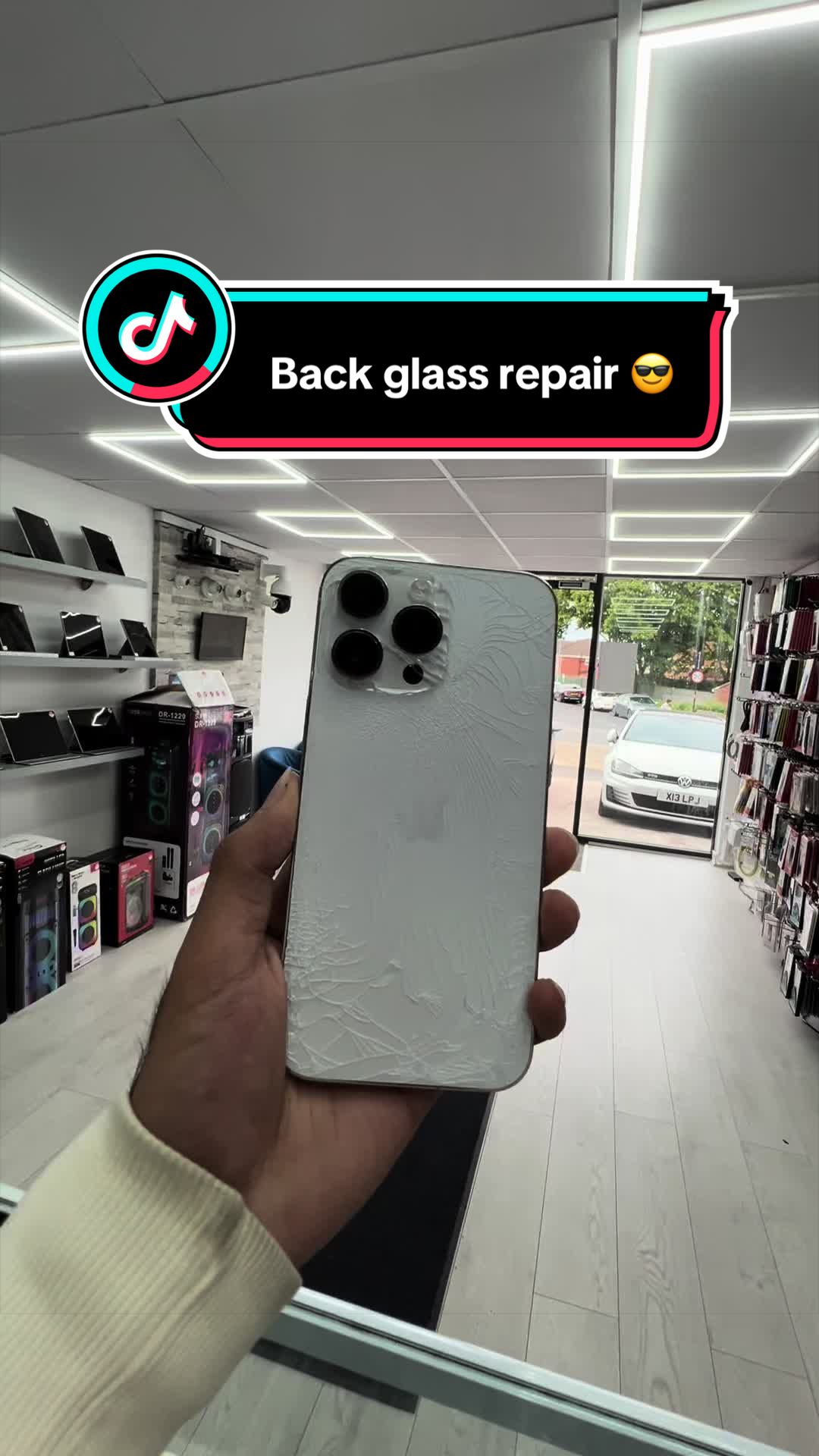 @Phones+Tech