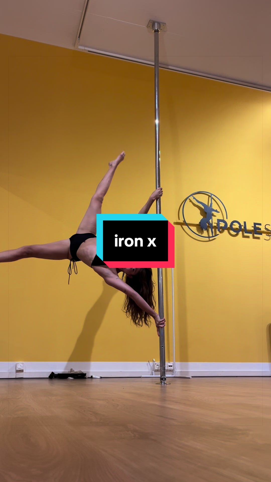 @swiss pole dancer
