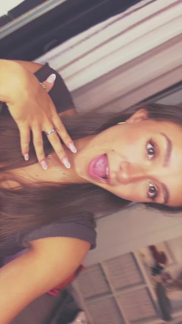 @laretaa