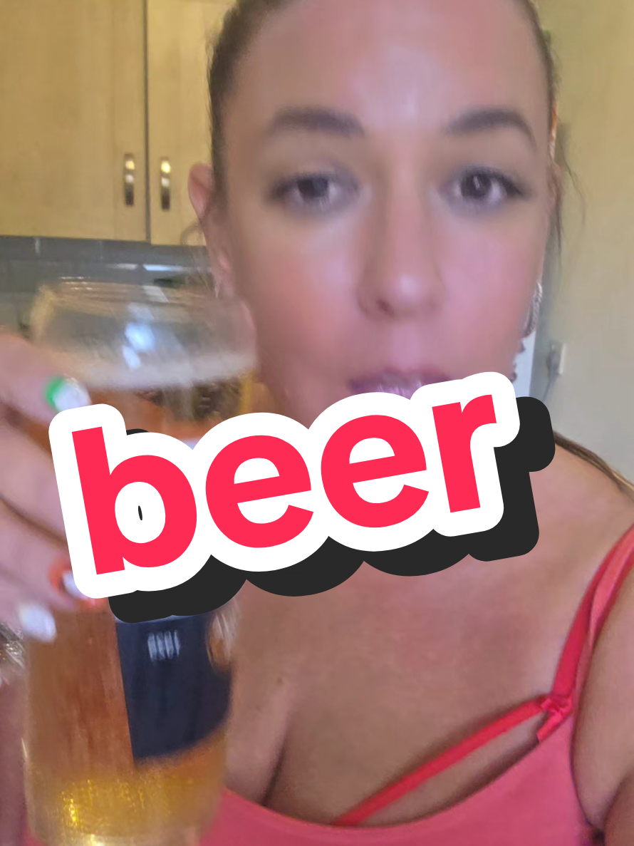 @maisielew09