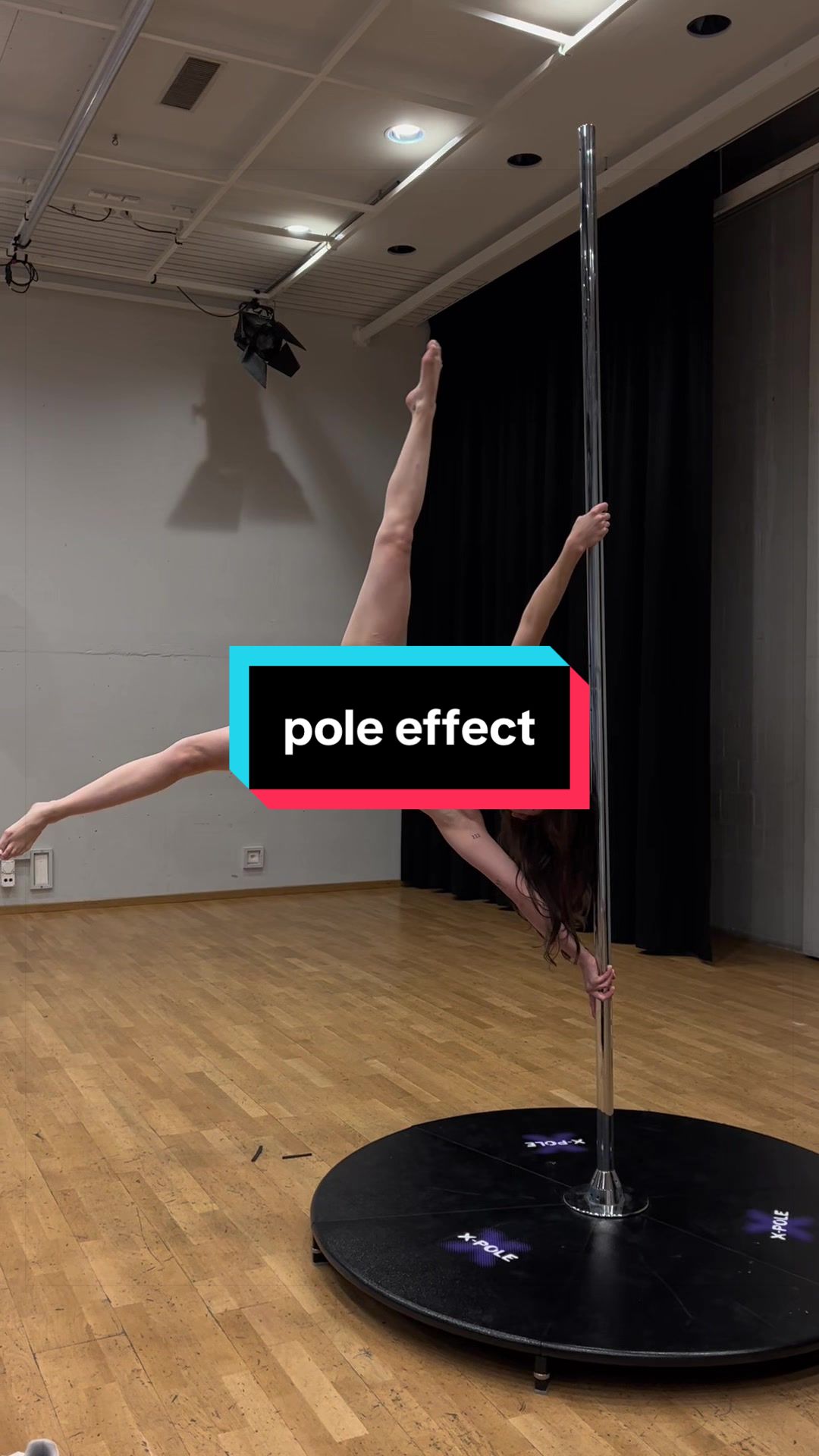 @swiss pole dancer