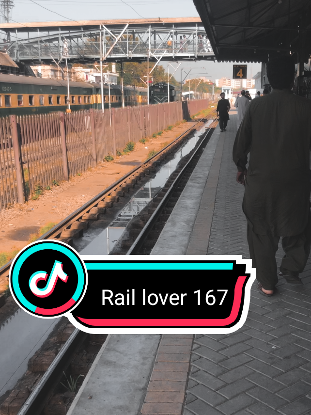 @Rail lover 167